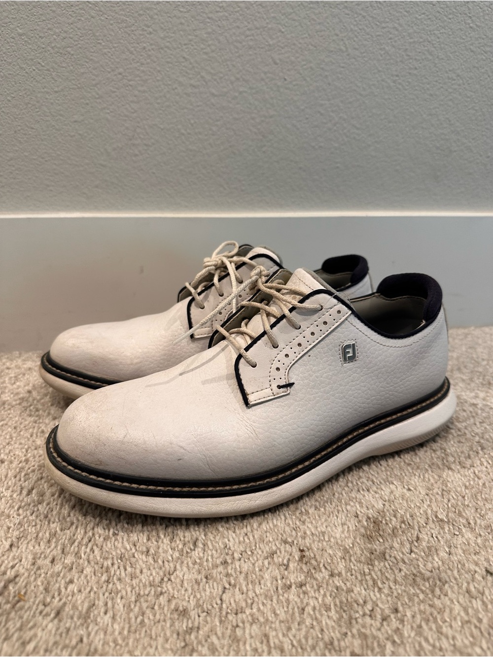 FootJoy 57938 Traditions Blucher White Leather Spiked Golf Shoes - 7 M - 8.5 W